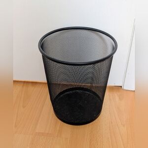 Black Mesh Wastebasket